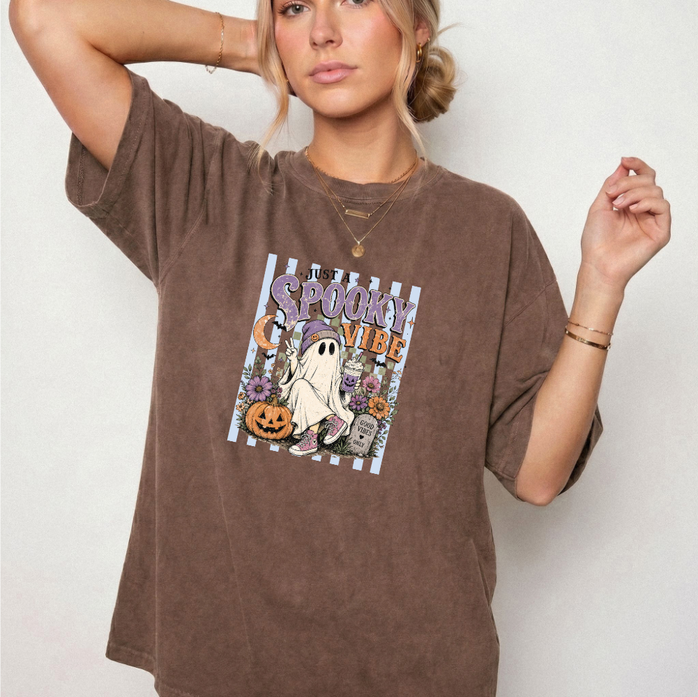 Spooky Vibe Ghost Graphic Tee | Foxfire & Fable