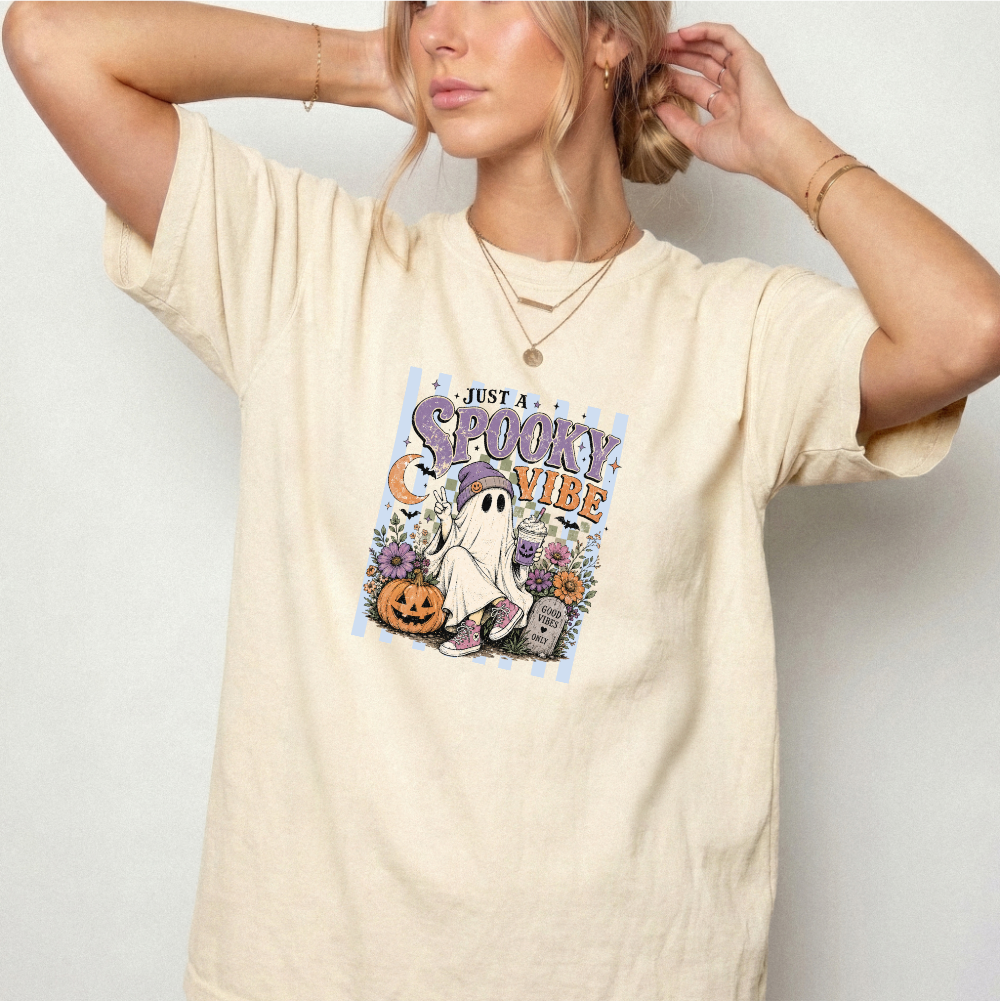 Spooky Vibe Ghost Graphic Tee | Foxfire & Fable