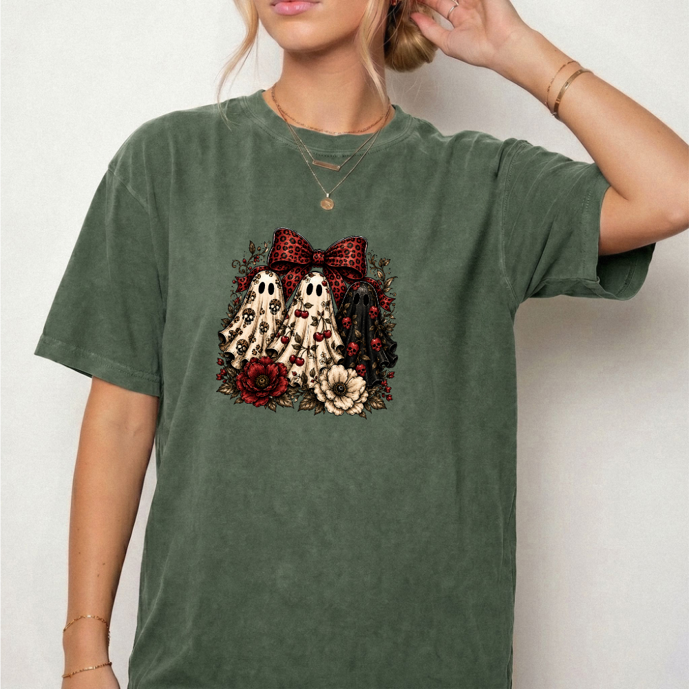 Spooky Ghost Bow Vintage Graphic Tee | Foxfire & Fable